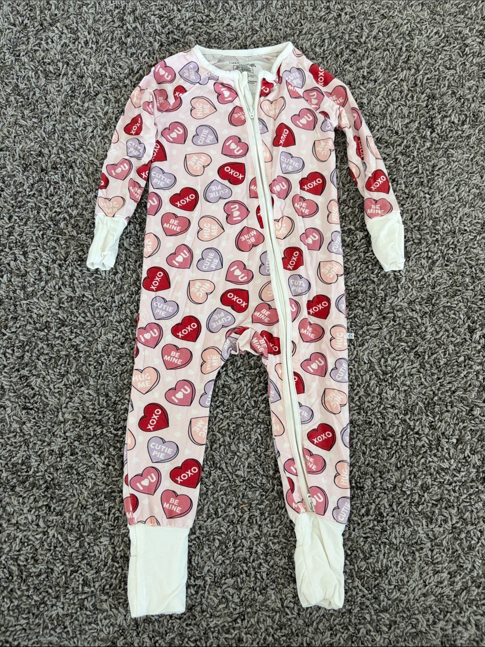 Caden Lane Heart Conversation Pajamas Convertible